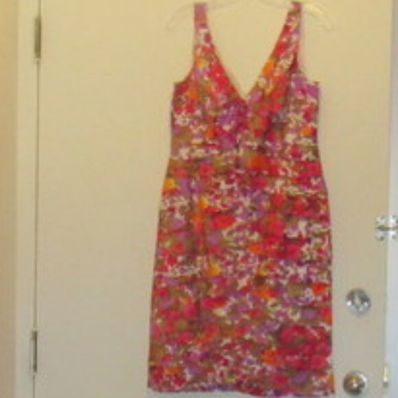 Jones Wear Dress, Size 12, Multicolor, Tiered Material, Fully Lined, V Neck E230 - Picture 9 of 10